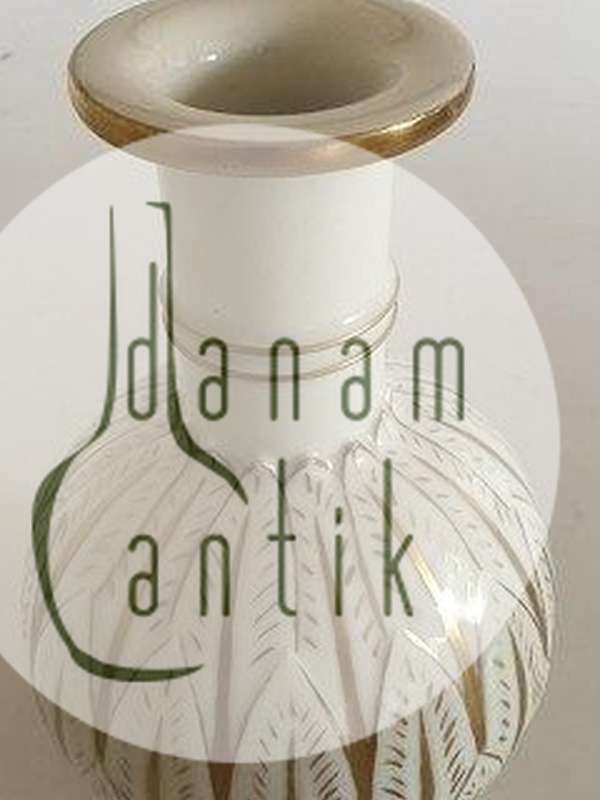 Royal Copenhagen Blanc de Chine Vase mit Gold von Arno Malinowski Nr. 3309