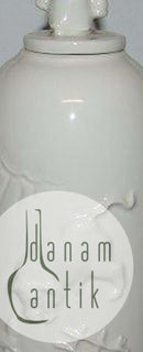 Royal Copenhagen Blanc de Chine vase med Låg af Bode Willumsen No 20498