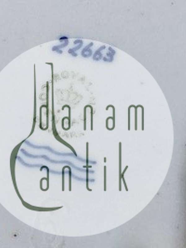 皇家哥本哈根Jeanne Grut炻器天鹅小雕像 No 22663