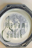 Royal Copenhagen Unika Fajance ottekantet platte dekoreret med ged der spiser af et træ