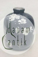 皇家哥本哈根Unika花瓶，由安娜-史密斯于1897年5月创作 深色地面上的樱桃树枝