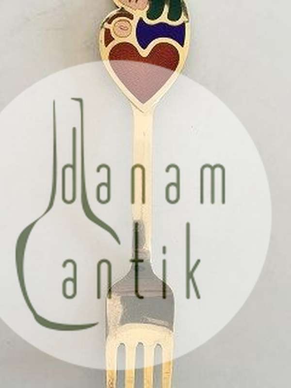 A. Michelsen 1968 Julegaffel Forgyldt Sterling Sølv med Emalje.