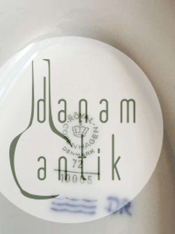 Royal Copenhagen Midsummernightsdream Sauceboat No 10005. Soft Pink Tone