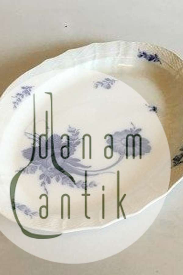 Royal Copenhagen Blå Blomst Svejfet Stort Ovalt Serveringsfad No 1558