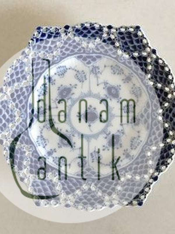 ロイヤルコペンハーゲン ブルーフルーテッド フルレース クレセント プレート ブルーフルーテッド フルレース クレセントディッシュ 22cm