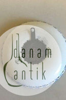 Royal Copenhagen Musselmalet Helblonde Kerzenhalter mit montierter 2-Kronen-Münze mit König Haakon VII von Norwegen&