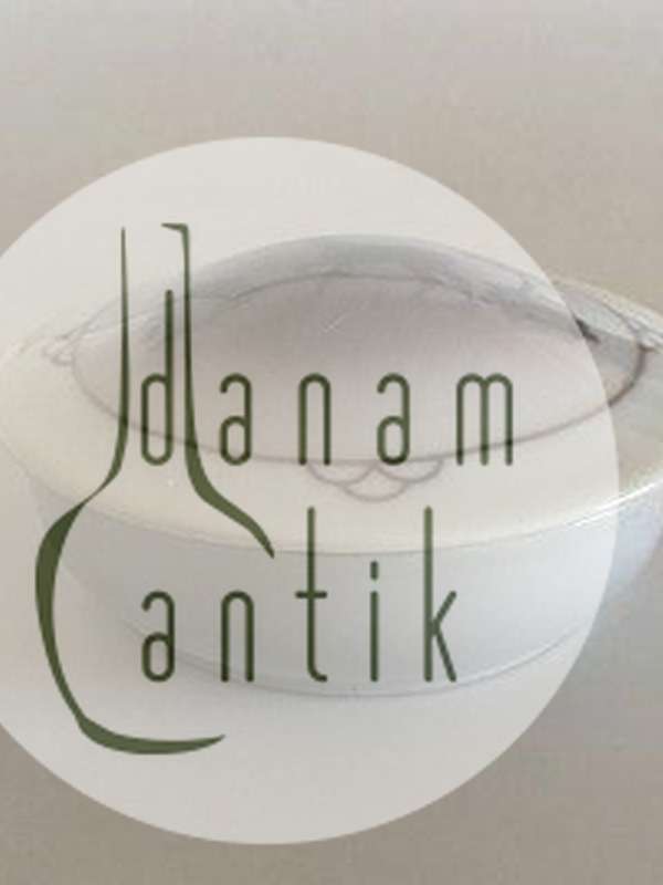 Royal Copenhagen Art Nouveau Lågskål med Hjortemotiv No 2579/2458