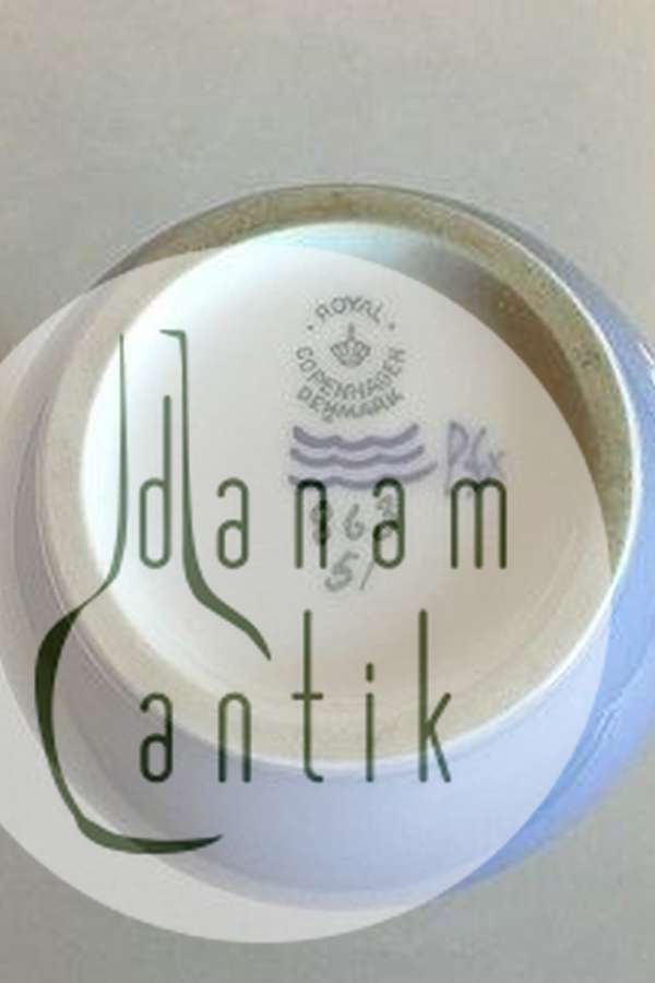 Royal Copenhagen Art Nouveau Vase No 863/51