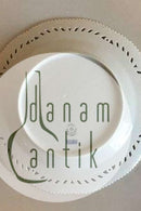 Royal Copenhagen Hvid Flora Danica / Perlestel Tallerken med gennembrudt kant No. 3554