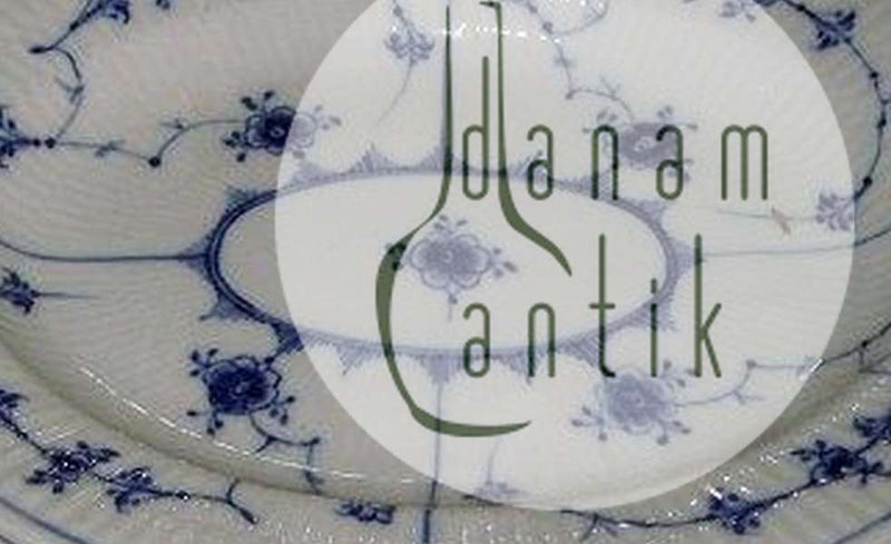 Royal Copenhagen Blue Fluted Plain Platter 25,5cm from 1850-1880