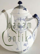 Kgl. Porcelæn Musselmalet Riflet Stor Kaffekande No 48