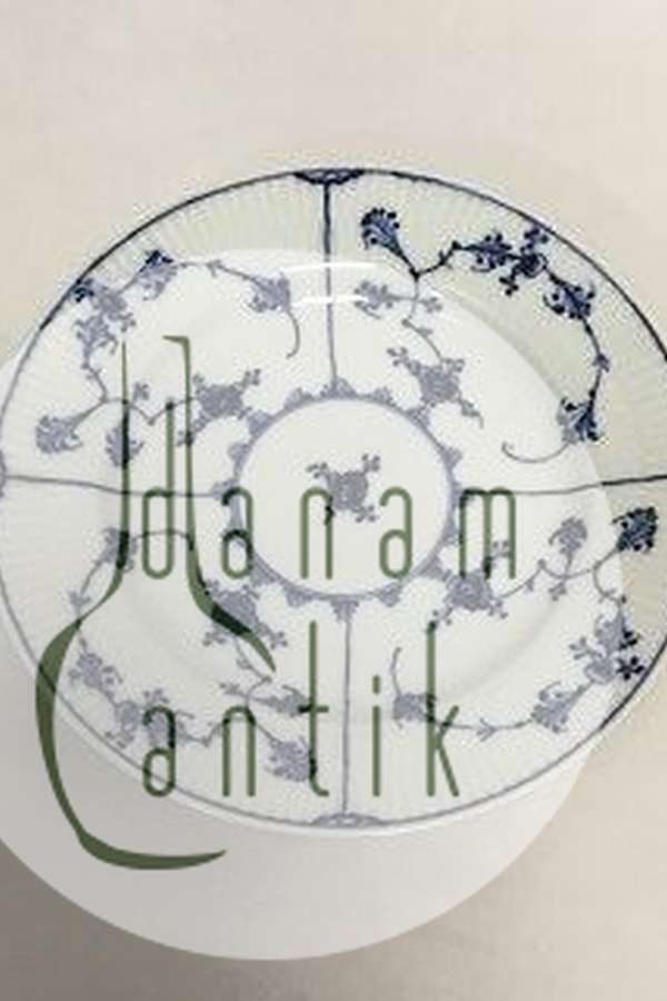 Royal Copenhagen Antique Blue Fluted Plain Plate