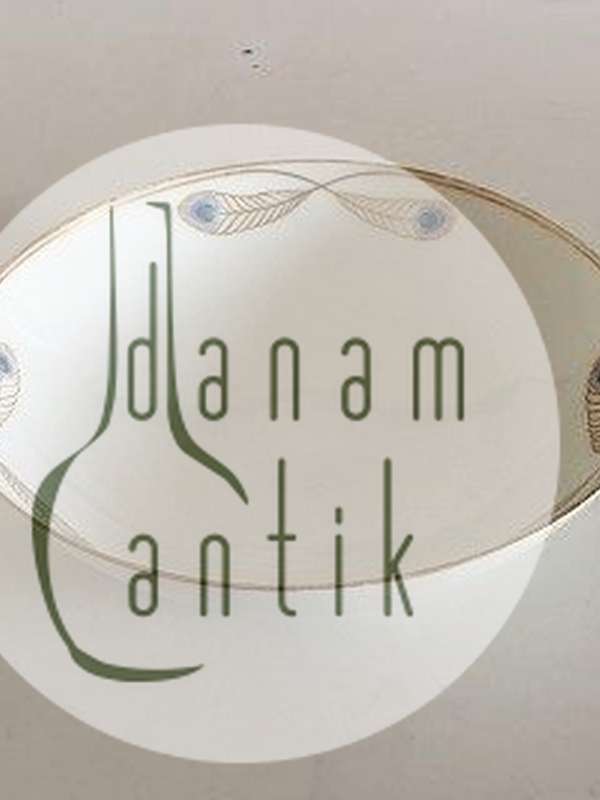 Royal Copenhagen No 118 Round Bowl w. Golden Peacock Feather Ornament