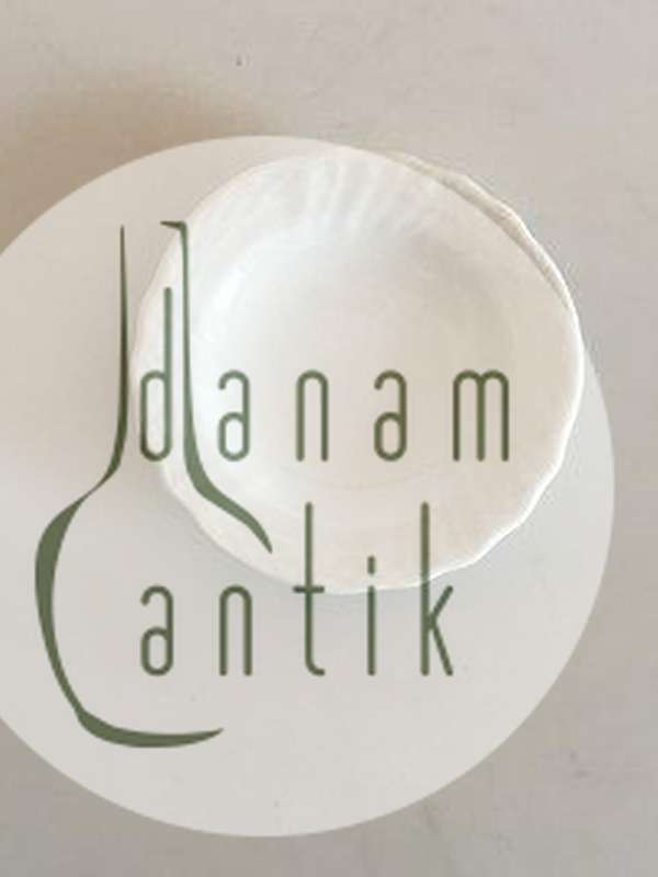 Royal Copenhagen Josephine White Curved Round Butter Pad / Salt Dish