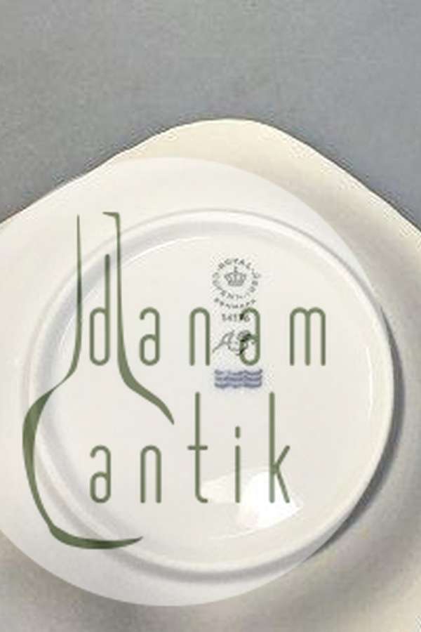 ・  ホワイトコンキリー サービングディッシュ ホワイトコンキリー サービングディッシュ ホワイトコンキリー