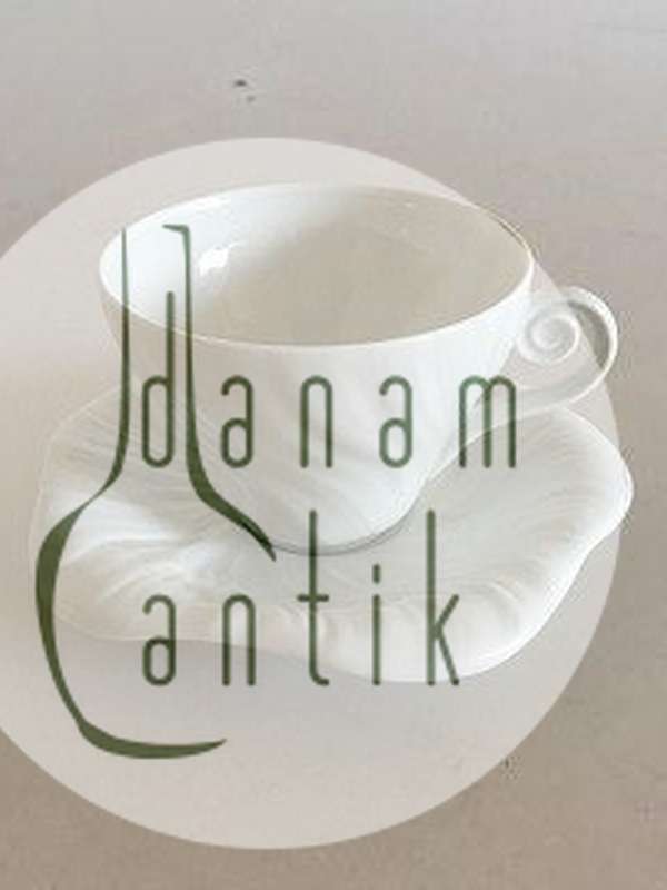 Royal Copenhagen Hvid Konkylie Mokka Kop og Underkop No 14179(072/073)