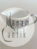 Royal Copenhagen Liselund Dunkelblau Creme Krug Nr. 394