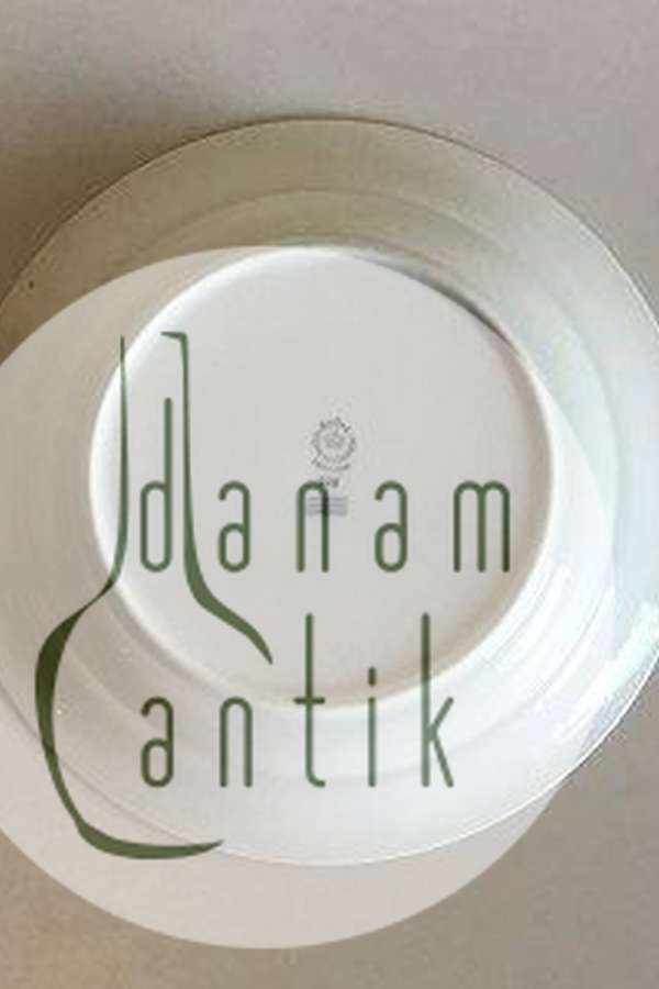 皇家哥本哈根白玉兰带无釉浮雕深盘No 605