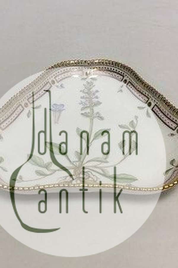 Royal Copenhagen Flora Danica 3 Kantet Skål No 3508