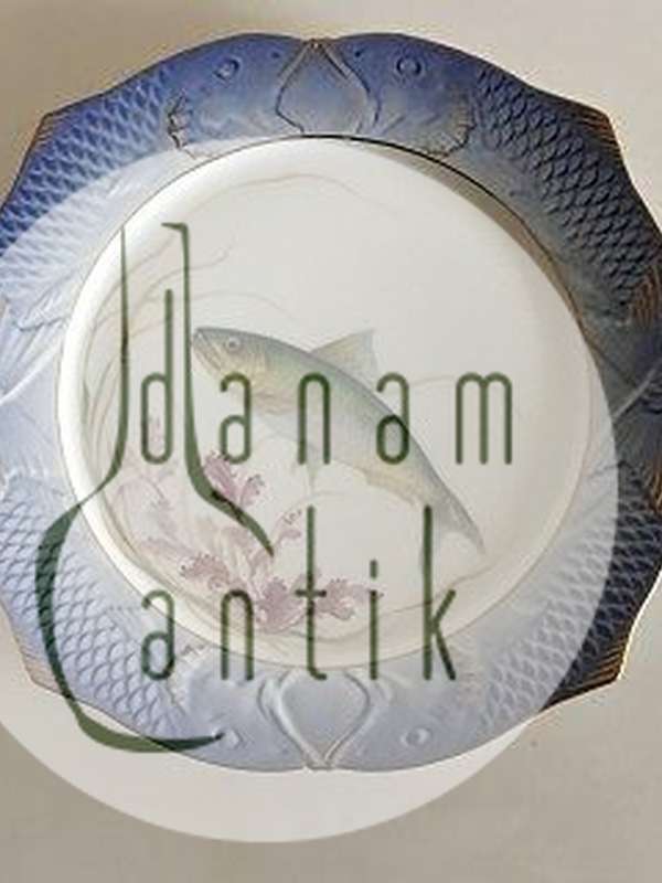 Royal Copenhagen Blå Fisketallerken med Guld No 1212/3002