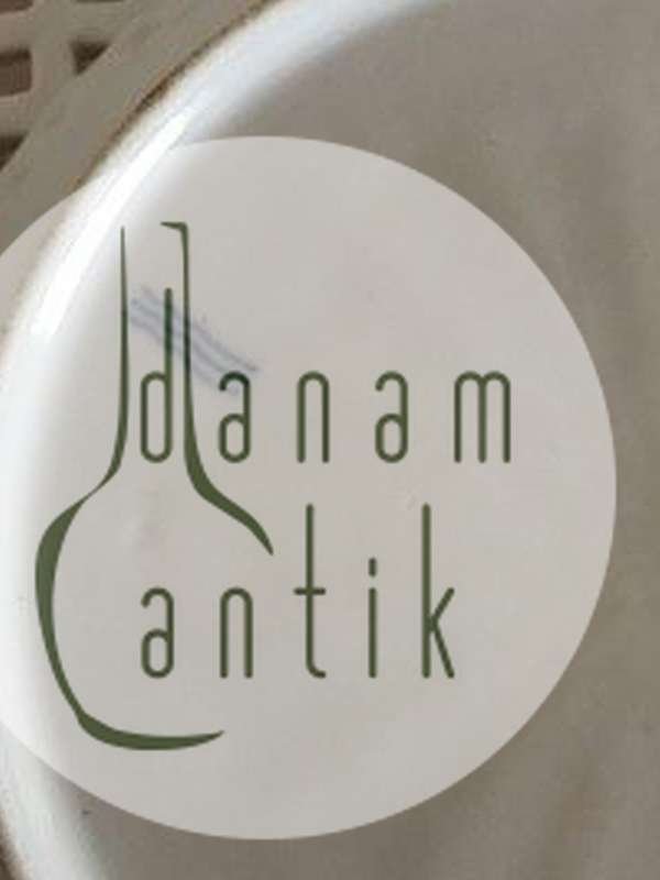 Royal Copenhagen Antik Hvid Tallerken 1790-1810 med Flettet Gennembrudt Kant