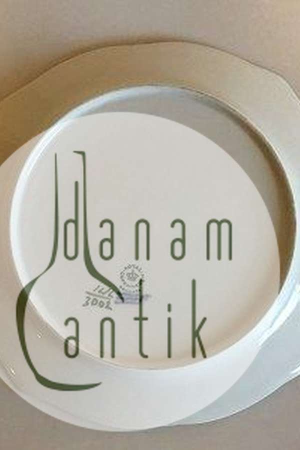 Royal Copenhagen Art Nouveau Plate with Fish Border No 1212