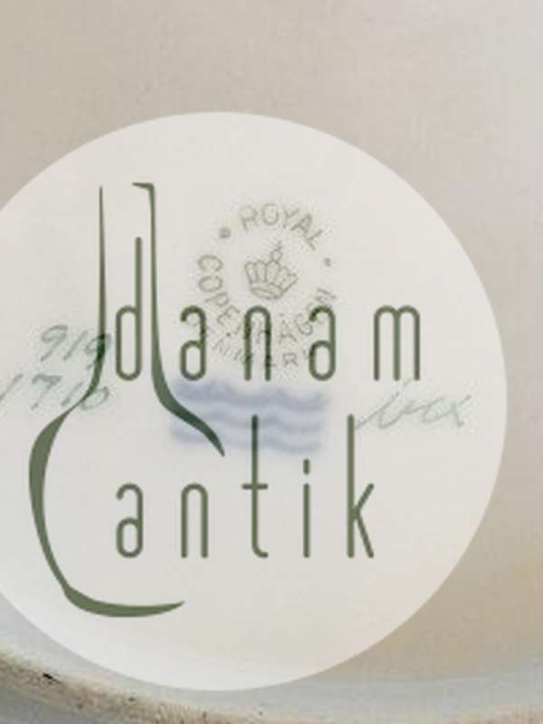 Royal Copenhagen Green Fish Plate No 919/1710 with Belone Vulgaris