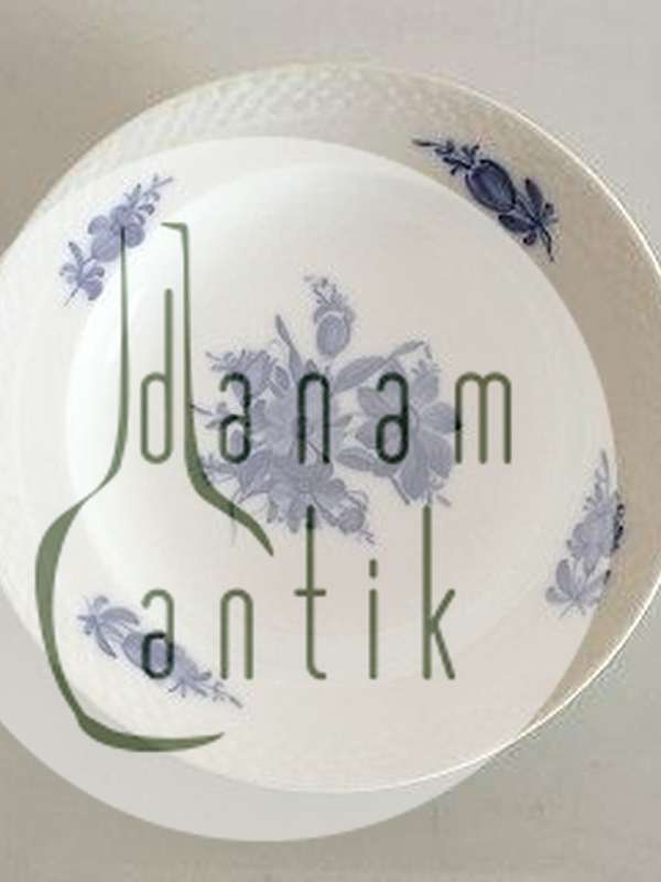 ロイヤルコペンハーゲン ブルーフラワー編み込みディーププレート No 8105