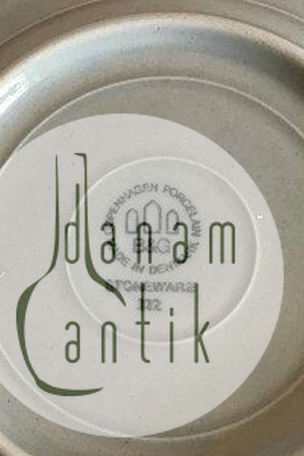 Bing og Grøndahl Stentøj Columbia Dyb Tallerken No. 322