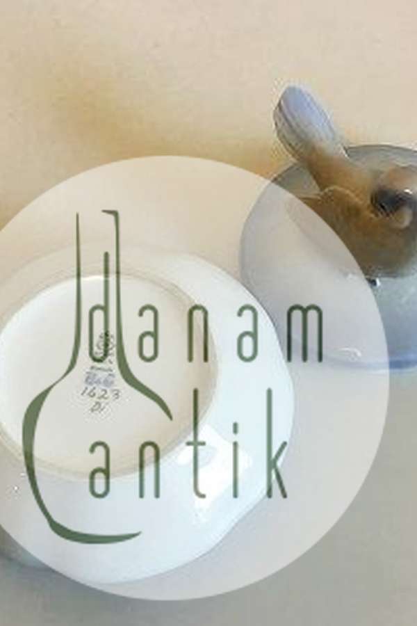 Bing & Grøndahl Art Nouveau Bonbonniere med fugl på låget No 1623 PMN