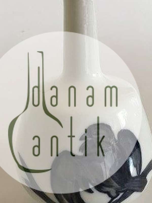 Bing & Grøndahl Unika Vase med Egern og fugl No 22