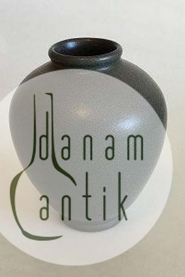 Bing Grondahl石器花瓶No 570.设计者：H. Busch Jensen