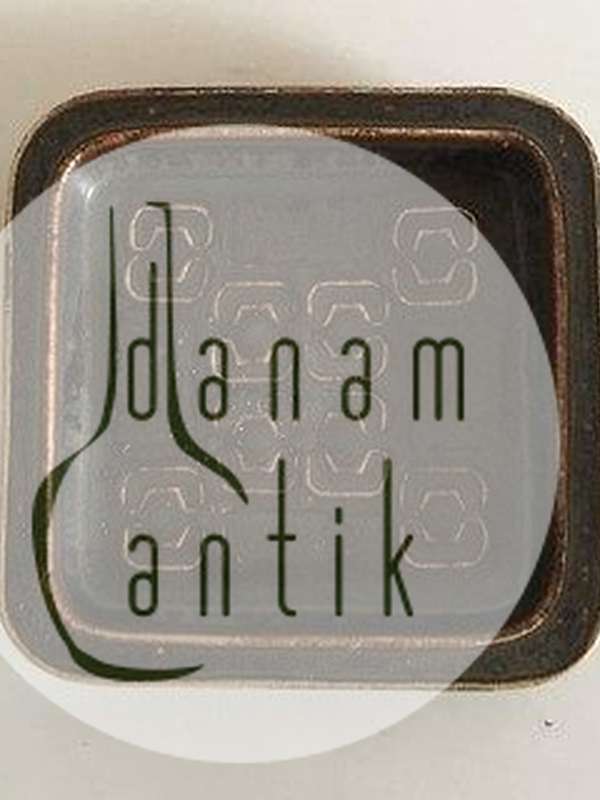 Valdemar Petersen的Bing Grondahl炻器碗 No 234