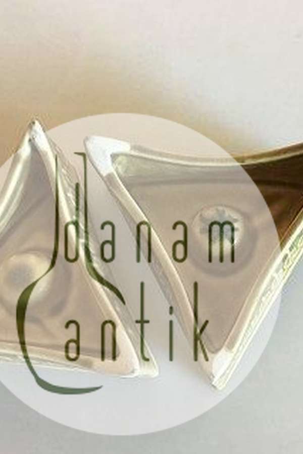 Bing & Grøndahl Jens Quistgaard Trekantede Lysestager fra Relief Serien.