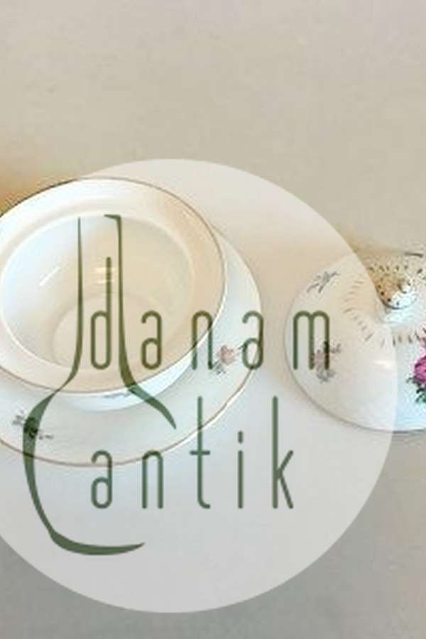 Bing & Grøndahl Saksisk Blomst, Håndmalet Smørskål med låg