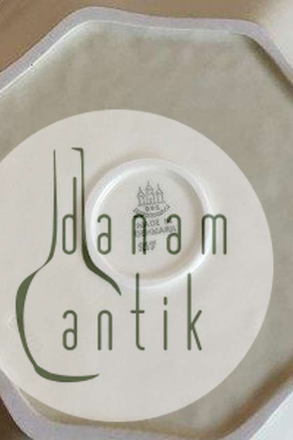 Bing & Grondahl Elegance, Creme Octogonal Dish with Seahorse No 217