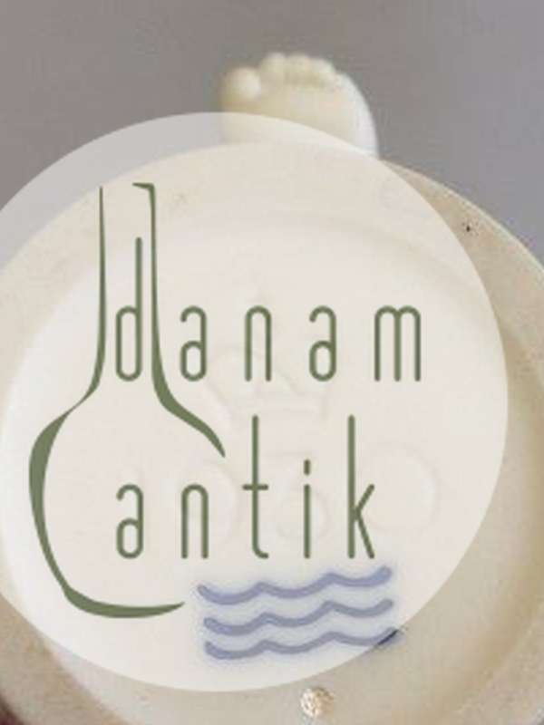 Royal Copenhagen Figur af Dreng No 1930 Arno Malinowski