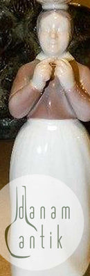 Bing & Grøndahl Figurine Woman with eggs No 2126