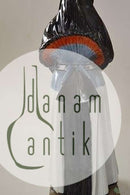 Royal Copenhagen overglasur Figur Carl Martin-Hansen Marchen Chrilles Bachers Datter Kirkedragt, Amager 30 cm No 12107