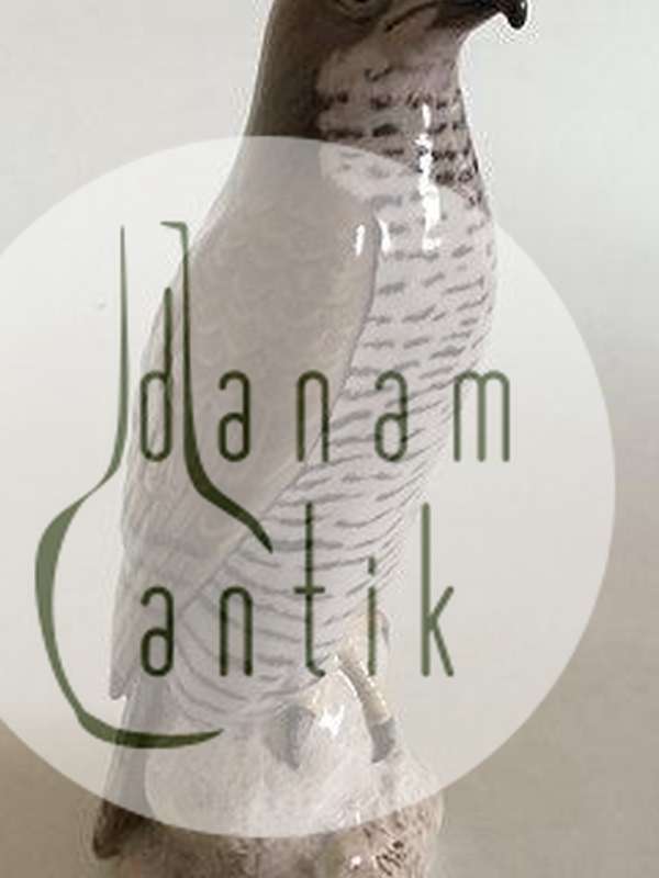 Bing og Grøndahl Figur af Spurvehøg No. 1892