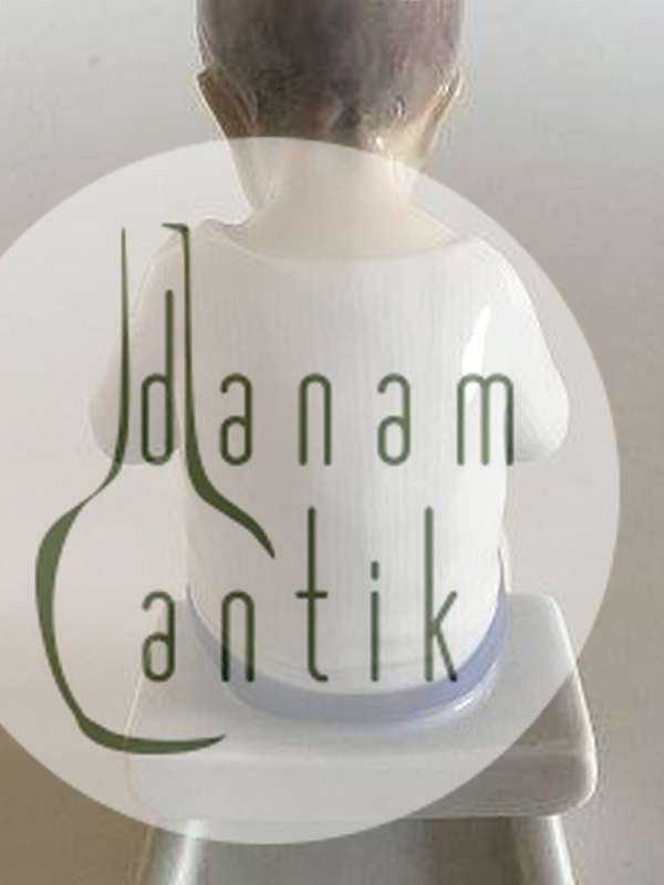 Bing og Grøndahl Figur - Victor (Dreng drikker) No. 1713