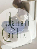 Bing og Grøndahl Figur - Den lille pige med Svolvstikkerne, H.C. Andersen No. 1655