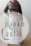 Royal Copenhagen Overglasur figur 12104 Grith Jan Hansens Datter Kokkedragt, Amager 30 cm