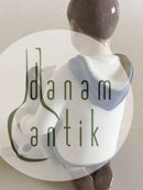 Bing & Grondahl Figur Nr. 2334 Junge bürstet seinen Hund