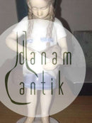 ビング＆グロンダール フィギュリン リトル・マザー・ガール with キトン No 1779