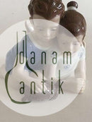 Lyngby Figur Pige og dreng med skildpadde No 4