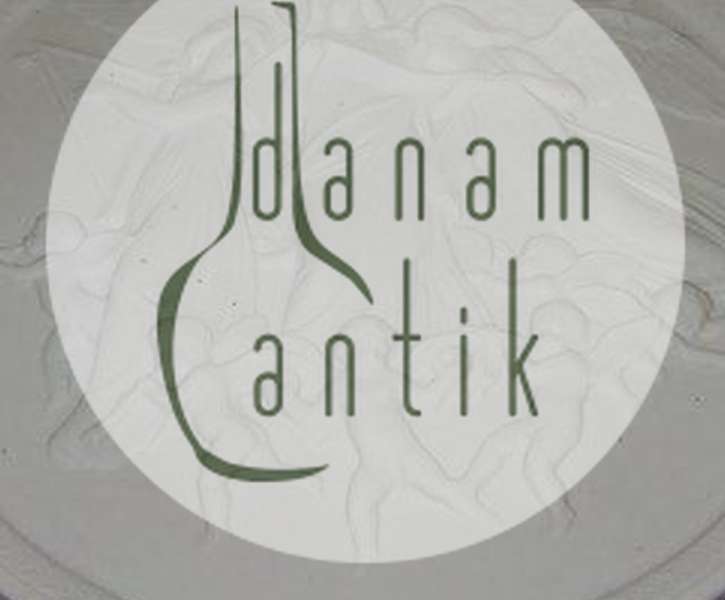 Royal Copenhagen Biscuit Platte Juleglæde i Himlen No 111   15,3cm