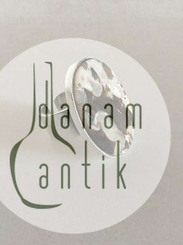 Georg Jensen Sterling Sølv Ring No 188A med Kaffe / Creme farvet Sten.