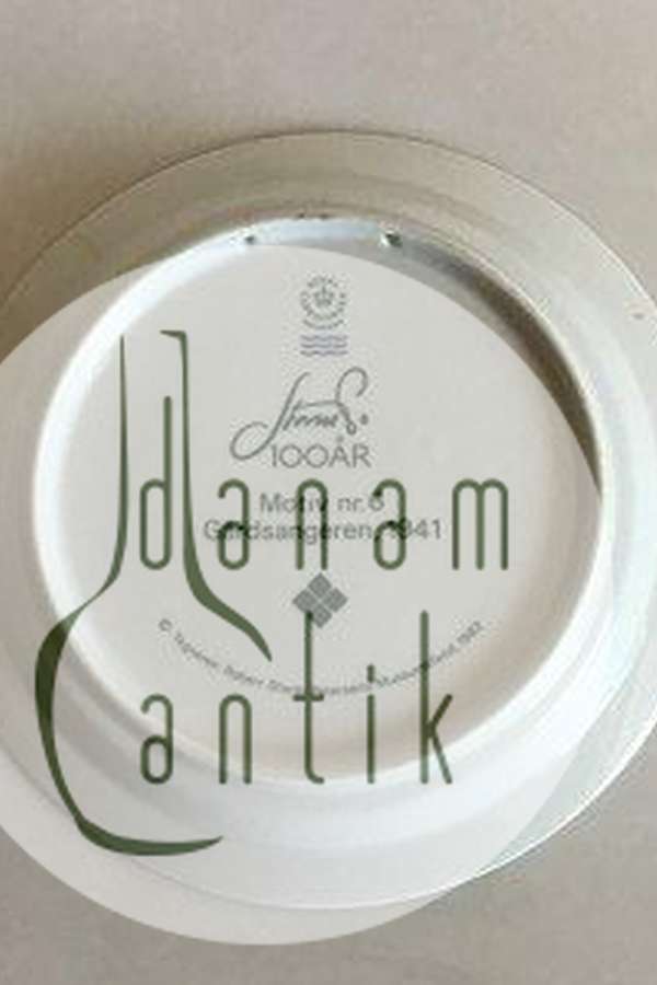 Royal Copenhagen Storm P Jubilæums Platte no. 6