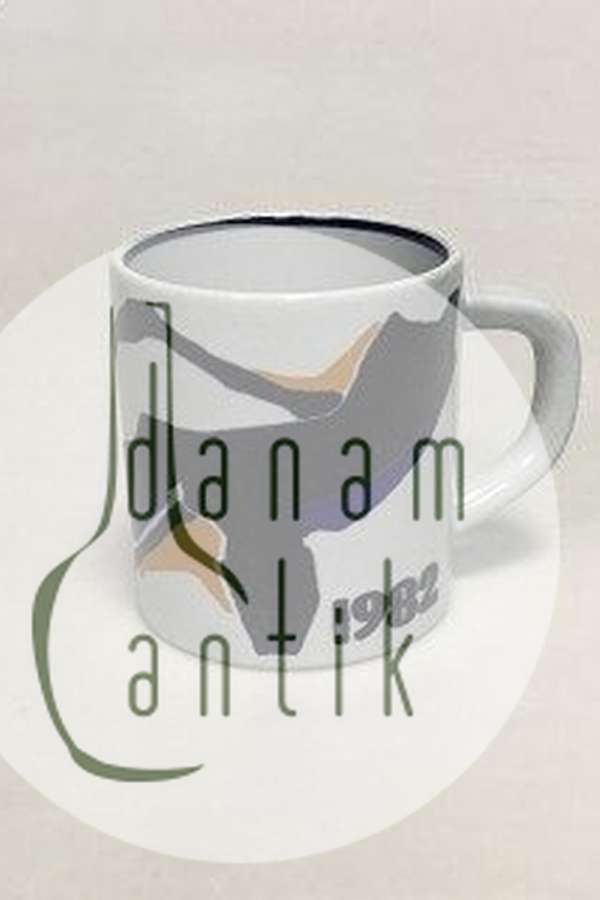 Royal Copenhagen Lille Årskrus 1982